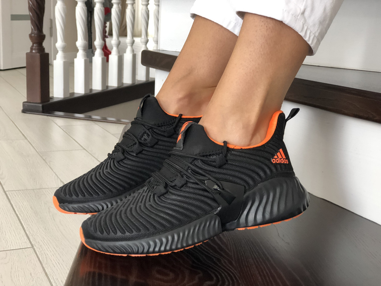 

Кроссовки женские Adidas Alphabounce черные, Адидас. Дышащий материал, прошиты. Код SD-10432 37, Черный