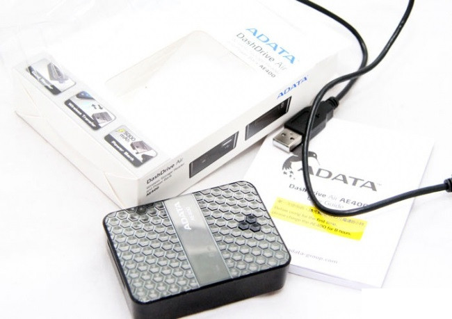 

ADATA DashDrive Air AE400 - беспроводной картридер + зарядка для вашего смартфона, планшета РАСПРОДАЖА!
