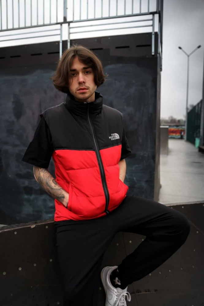 

Жилетка TNF красная (Арт. 225) XL