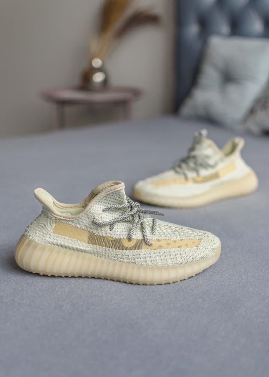 

Женские кроссовки Adidas Yeezy Boost 350 v2 Lundmark Reflective Ivory / Адидас Изи Буст 350 в2 Айвори 37, Кремовый