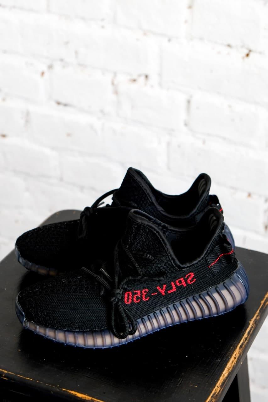 

Женские кроссовки Adidas Yeezy Boost 350 v2 Bred Black / Адидас Изи Буст 350 в2 Черные 37, Черный