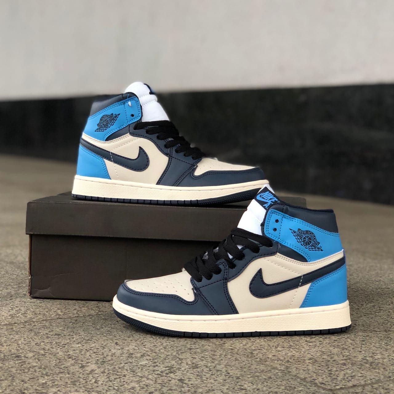 

Мужские кроссовки Nike Air Jordan 1 Retro High Blue White / Найк Аир Джордан 1 Ретро Высокие Голубые Белые 42, Голубой