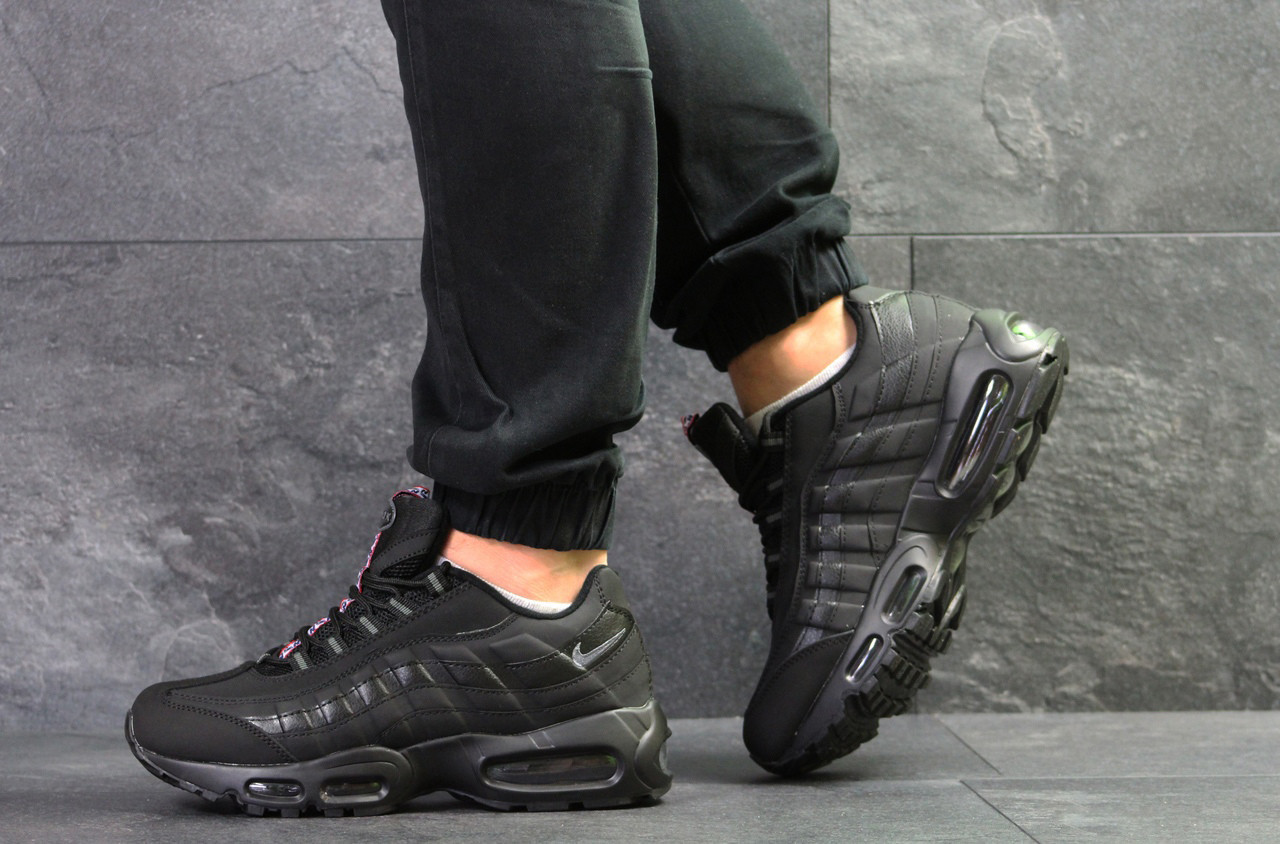 

Мужские кроссовки в стиле Nike Найк Air Max 95 Black, 44 (27,5 см), Черный