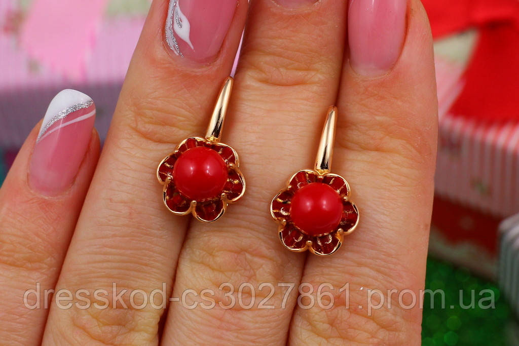 

Серьги с красным жемчугом 2 см