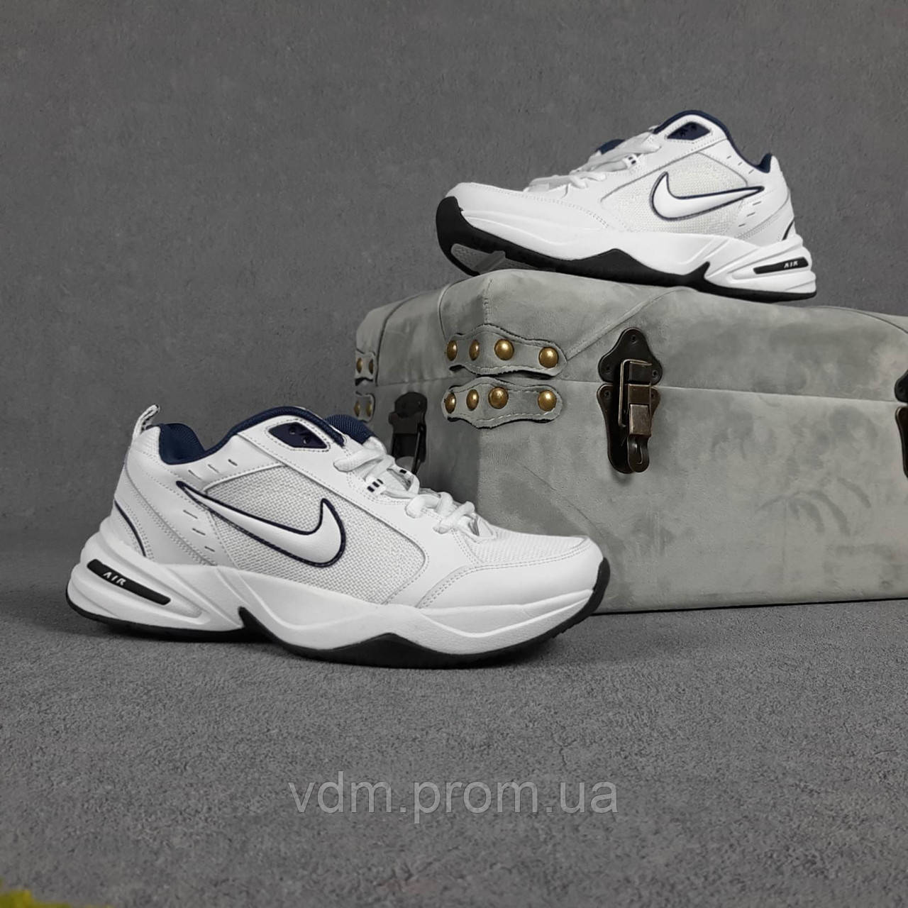 

Кроссовки мужские Nike Air Monarch в стиле Найк Аир , натуральная кожа, код OD-10453. Белые 45, Белый