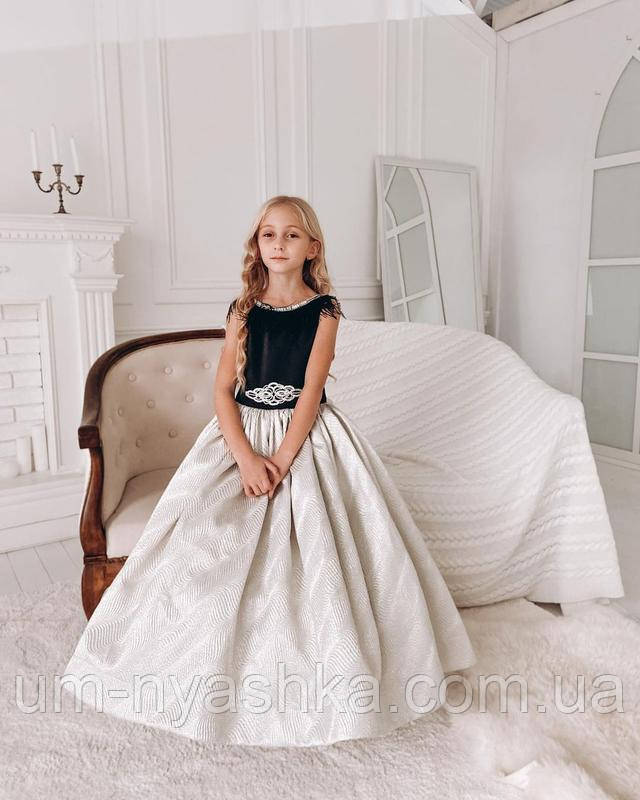 Королівське плаття для дівчинки на випускний з саду на 6-7 років: продаж,  ціна у Кривому Розі. Сукні та сарафани для дівчаток від "Ум-Няшка -  вишиванки для всієї сім'ї та дитячий одяг" -