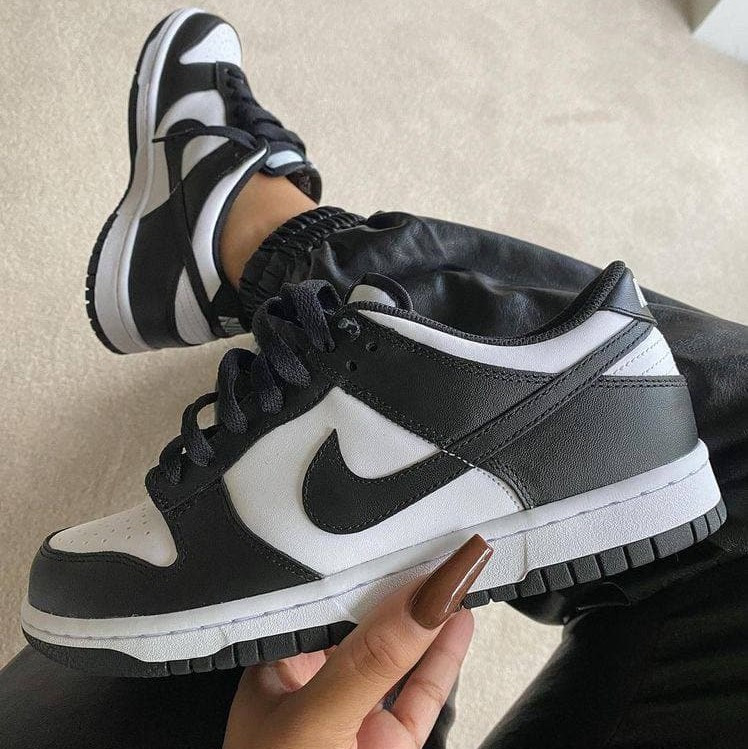 

SB Dunk Low Black White | кроссовки женские и мужские; черные/белые; осенние/весенние/летние; найк, Черно-белый