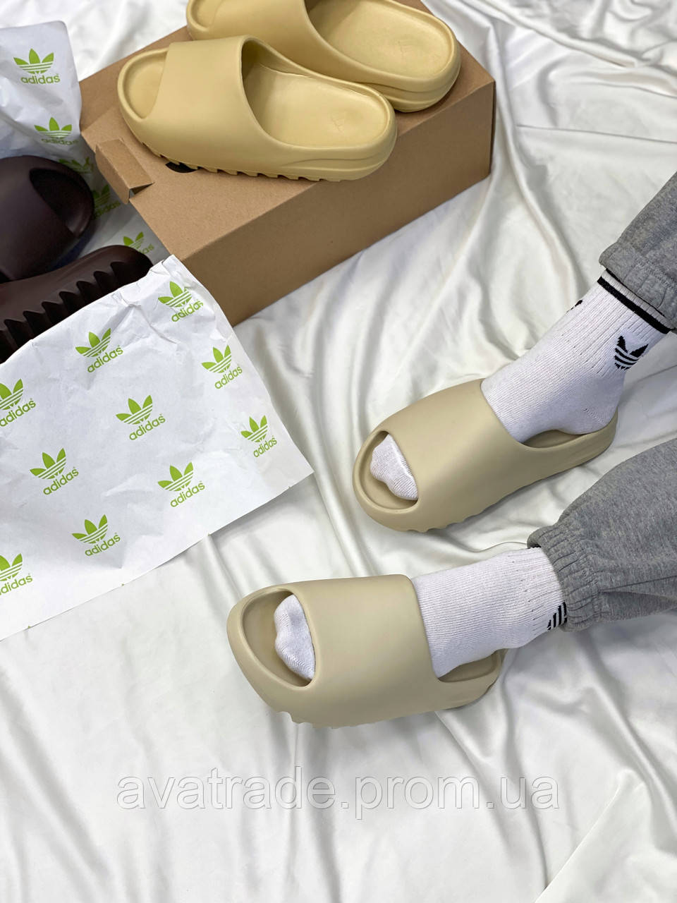 

Adidas Yeezy Slide Bone (бежевые), Бежевый