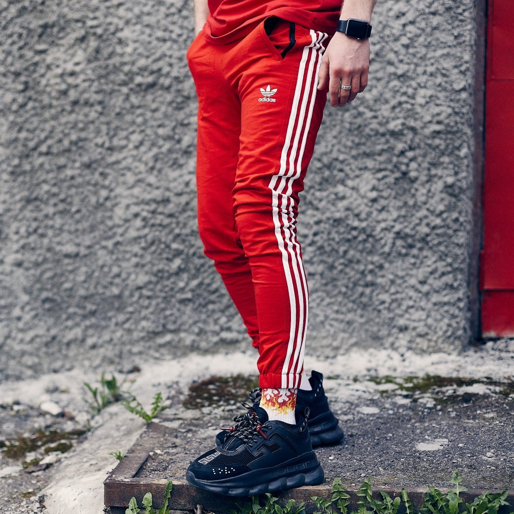 

Спортивные штаны в стиле Adidas Three line красные, Красный