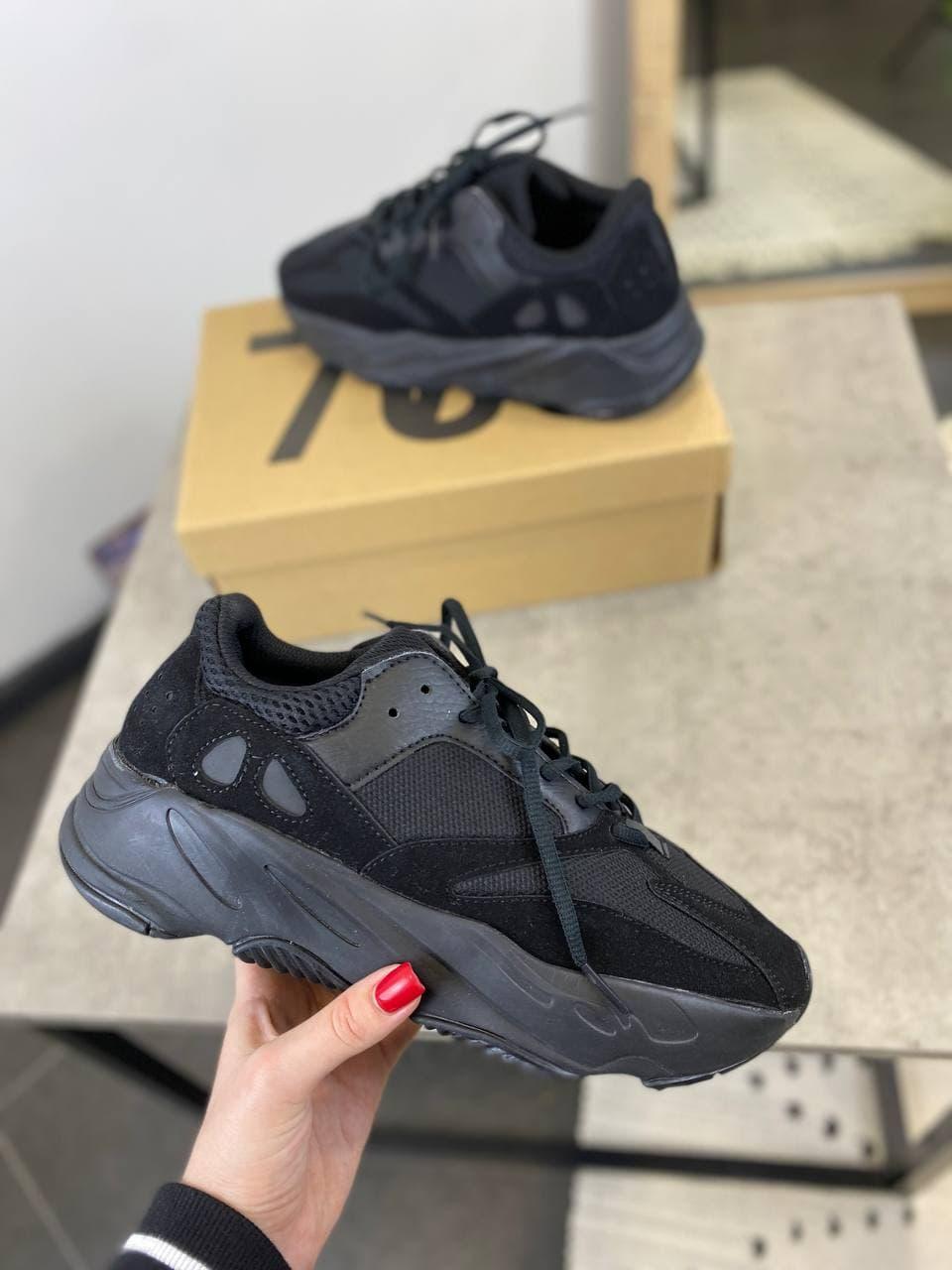 

Женские кроссовки Adidas Yeezy Boost 700 Full Black / Адидас Изи Буст 700 Черные 41, Черный