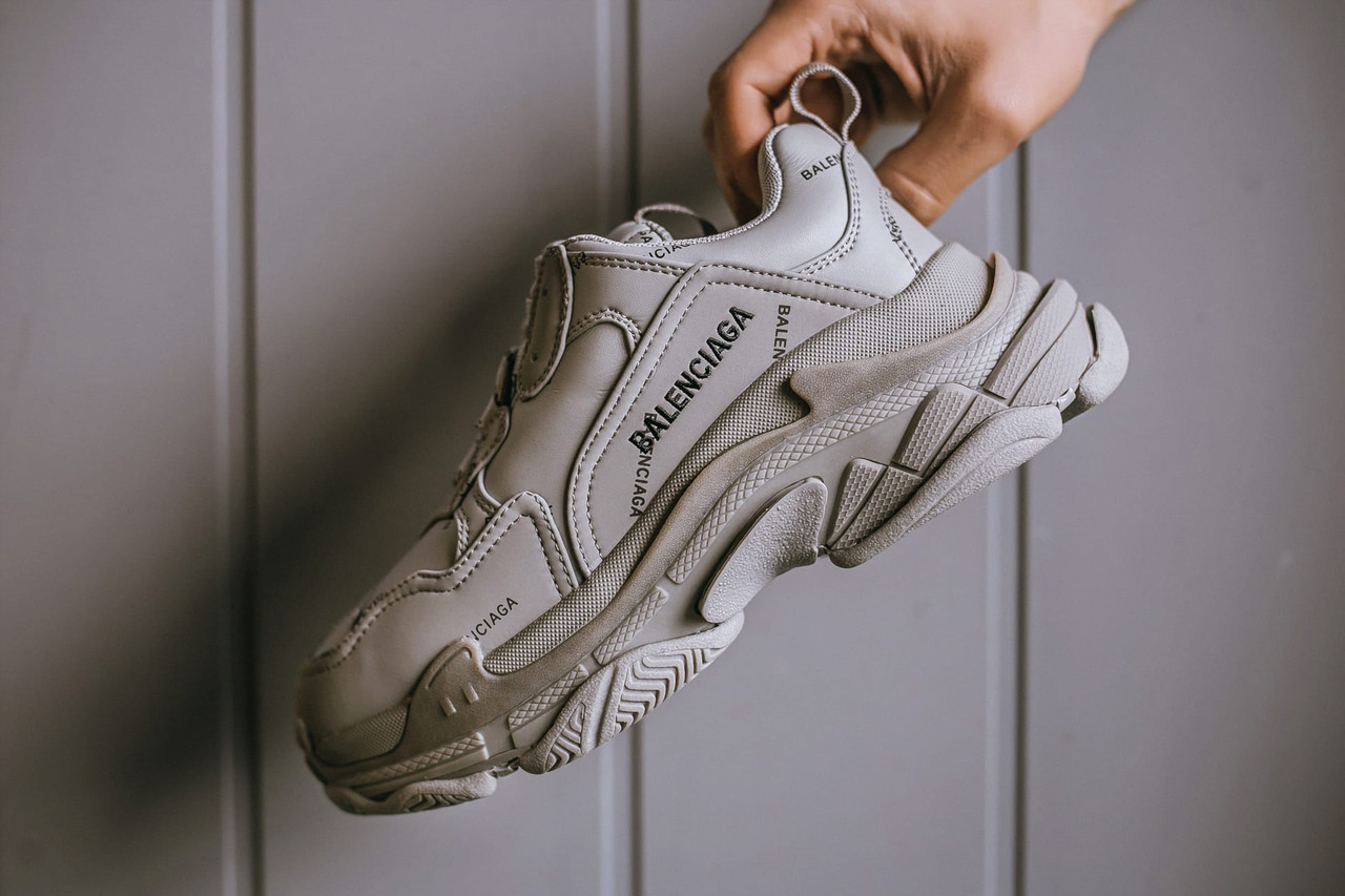 

Кроссовки женские Balenciaga Triple S Logo Grey, Баленсиага трипл С, многослойная подошва, код IN-769 Да, 40, Серый