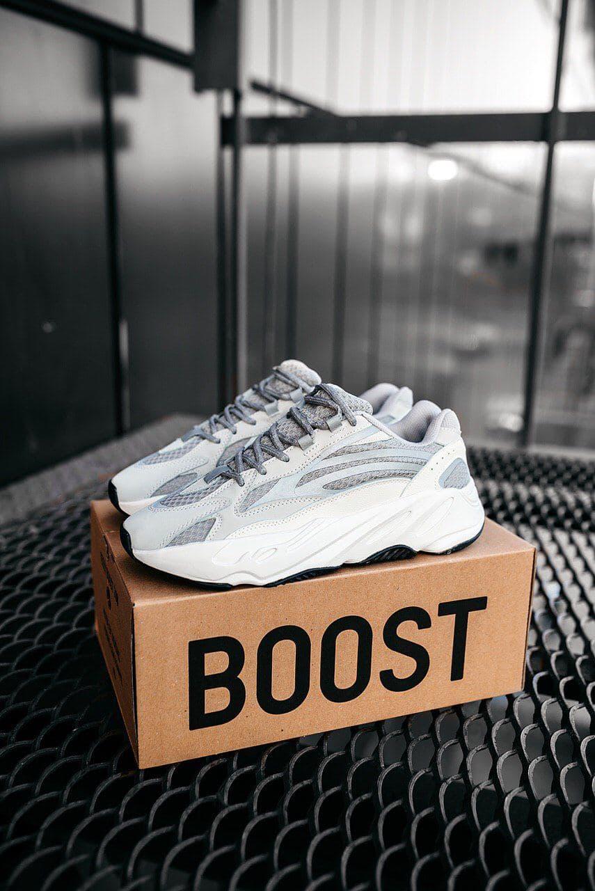 

Мужские кроссовки Adidas Yeezy Boost 700 V2 Static Grey White / Адидас Изи Буст 700 В2 Статические Серые Белые 41, Серый