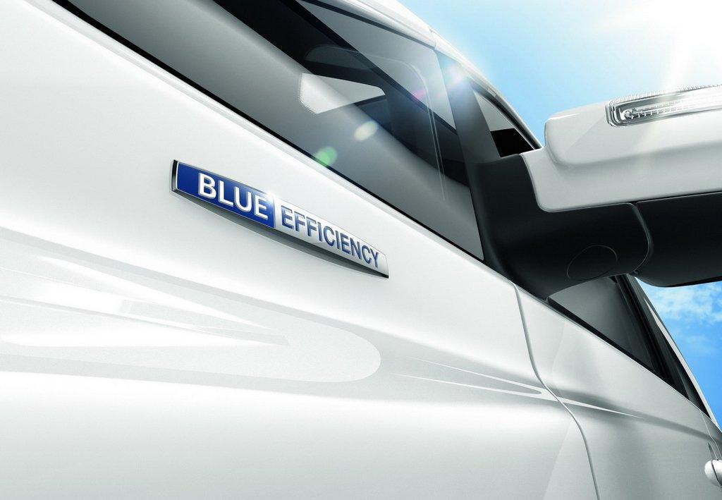 

Mercedes ML W164 Надпись Blue Efficiency