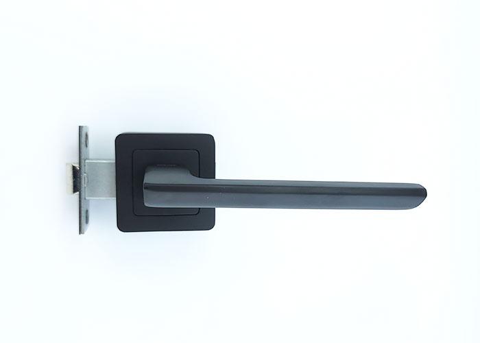 

Дверные ручки для межкомнатных (входных) дверей на квадратной розетке TRION DECCO 74 AL-AL MB (black)