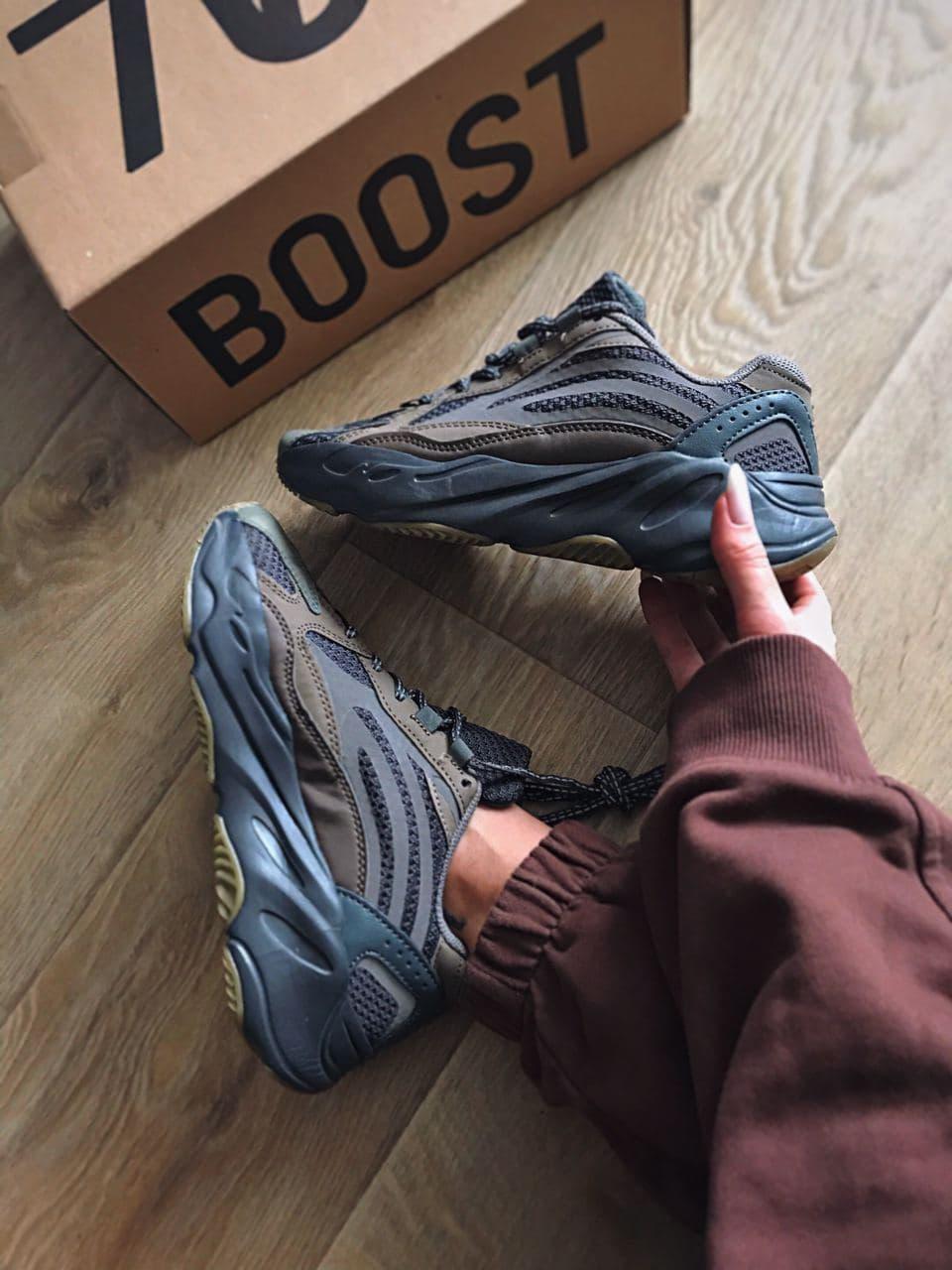 

Мужские кроссовки Adidas Yeezy Boost 700 V2 Brown Black / Адидас Изи Буст 700 В2 Коричневые Черные, Коричневый