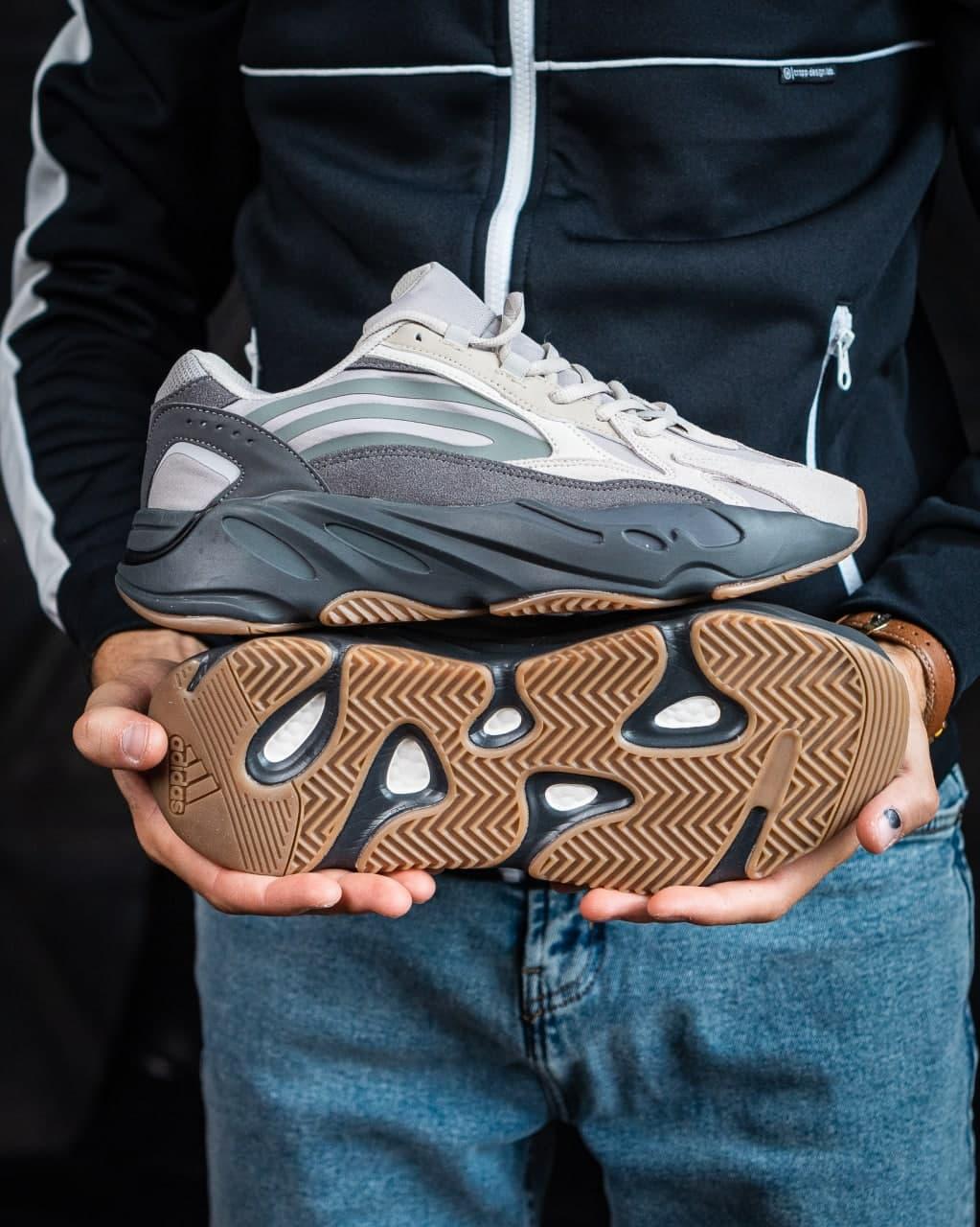 

Мужские кроссовки Adidas Yeezy Boost 700 V2 Tephra Beige Brown / Адидас Изи Буст 700 В2 Бежевые Коричневые, Бежевый