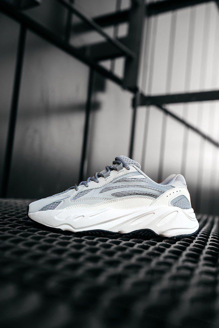 

Мужские кроссовки Adidas Yeezy Boost 700 V2 Static Grey / Адидас Изи Буст 700 В2 Статические Серые, Серый