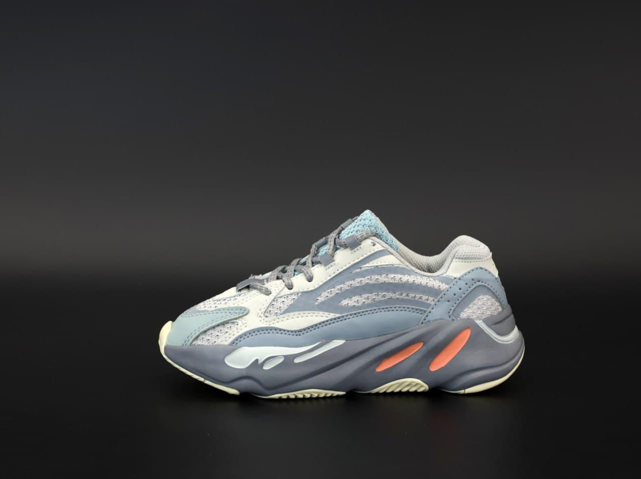 

Женские кроссовки Adidas Yeezy Boost 700 V2 Grey / Адидас Изи Буст 700 В2 Серые 40, Серый