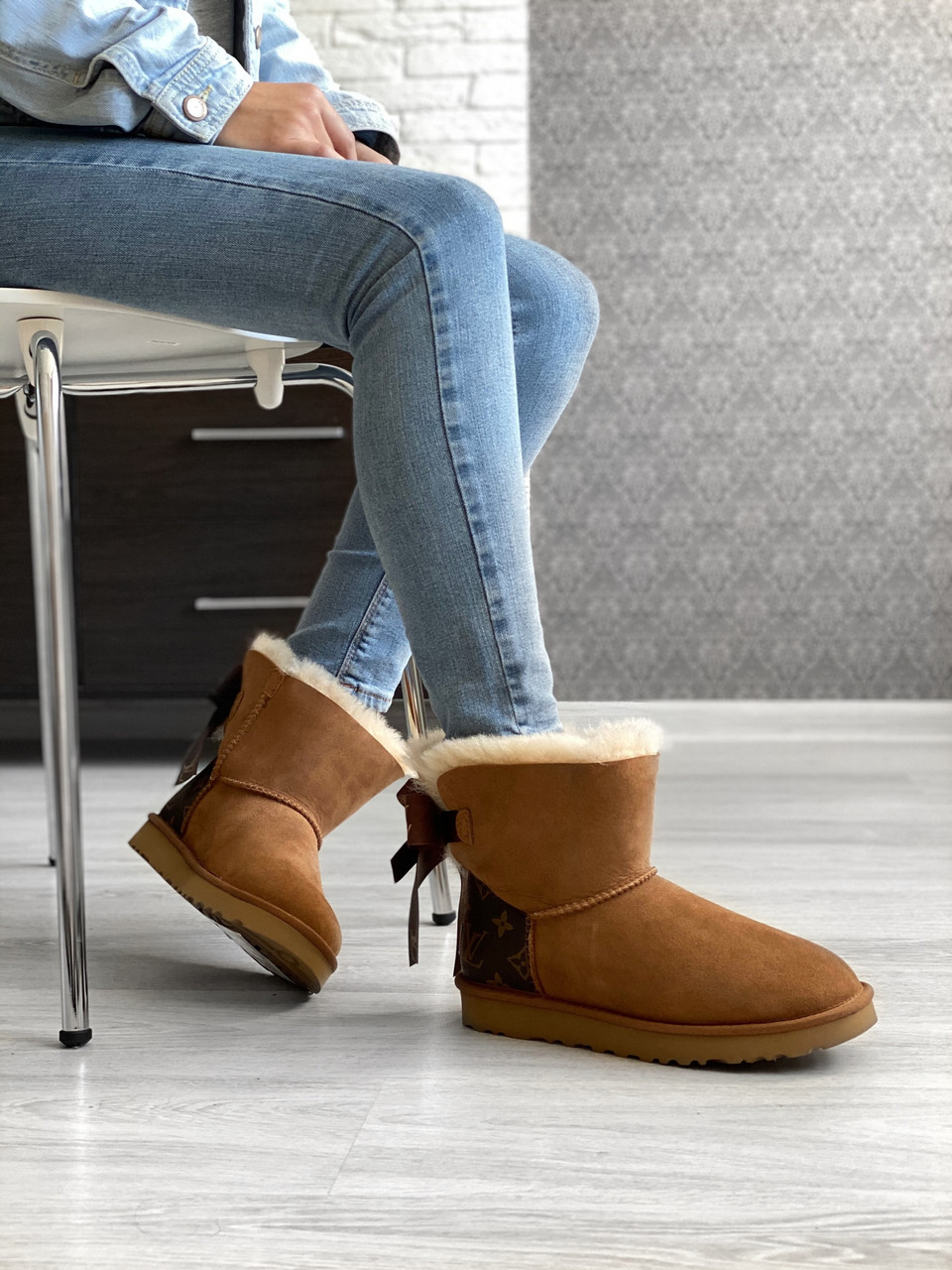 

Женские коричневые UGG MINI BAILEY BOW II DUSK