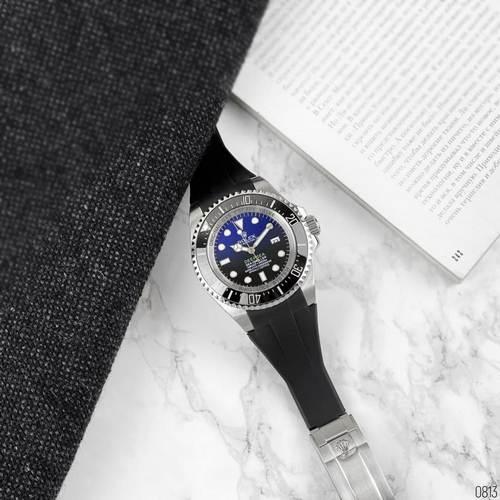 

Rolex Deepsea Sea-Dweller Black-Silver-Black-Blue