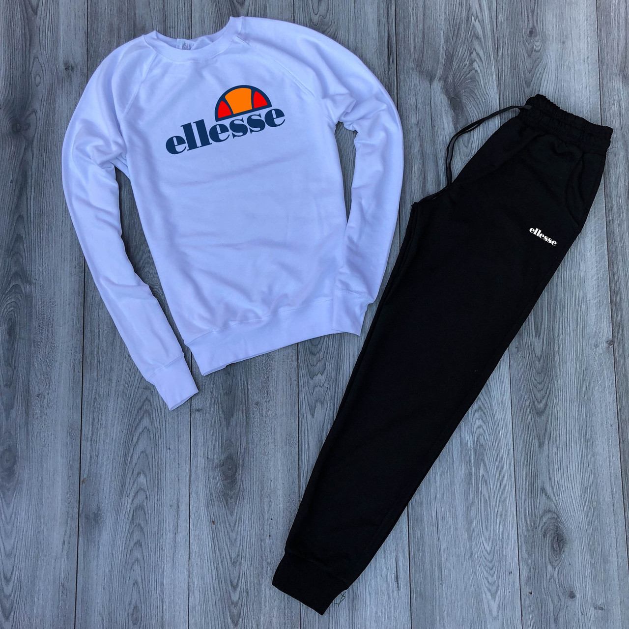 

Мужской спортивный костюм белый реглан с принтом "Ellesse" и чёрные штаны с принтом "Ellesse", Белый с чёрным