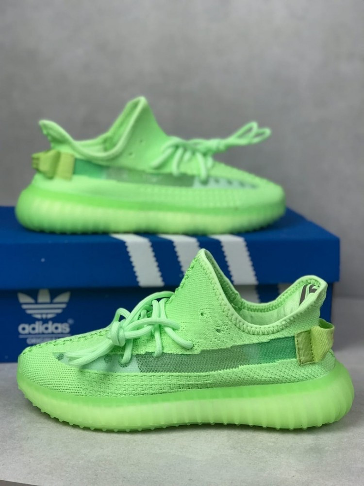 

Adidas Yeezy Boost 350 v2 зеленые женские