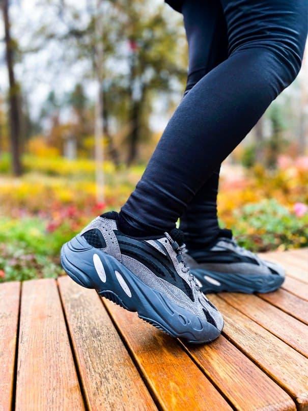 

Мужские кроссовки Adidas Yeezy Boost 700 V2 Black / Адидас Изи Буст 700 В2 Черные 45, Черный