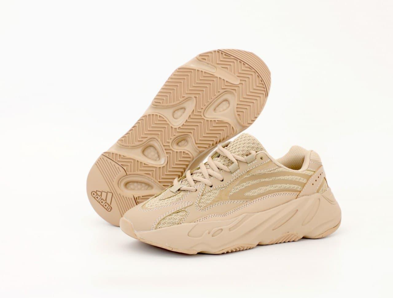 

Женские кроссовки Adidas Yeezy Boost 700 Beige / Адидас Изи Буст 700 Бежевые 40, Бежевый