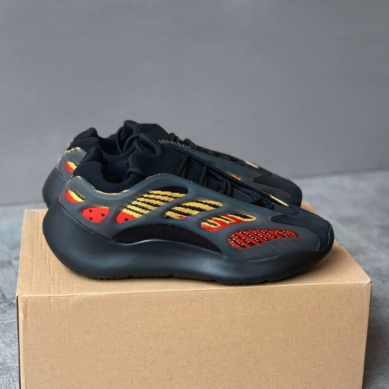 

Мужские кроссовки Adidas Yeezy Boost 700 v3 Azael Black Red / Адидас Изи Буст 700 в3 Черные Красные 43, Черный