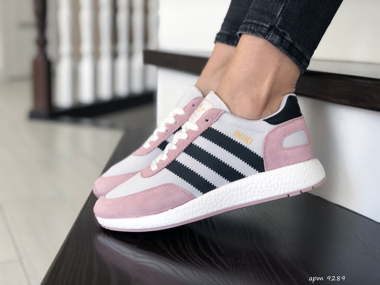

Женские кроссовки Adidas Адидас INIKI, сетка, замша, пена, белые с розовым. 41, Белый