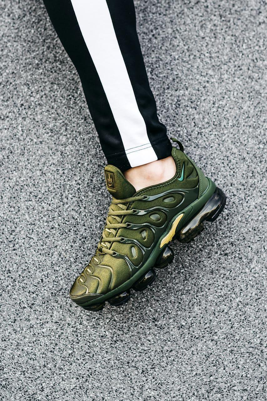 

Мужские Кроссовки Nike VaporMax Plus 44, Хаки