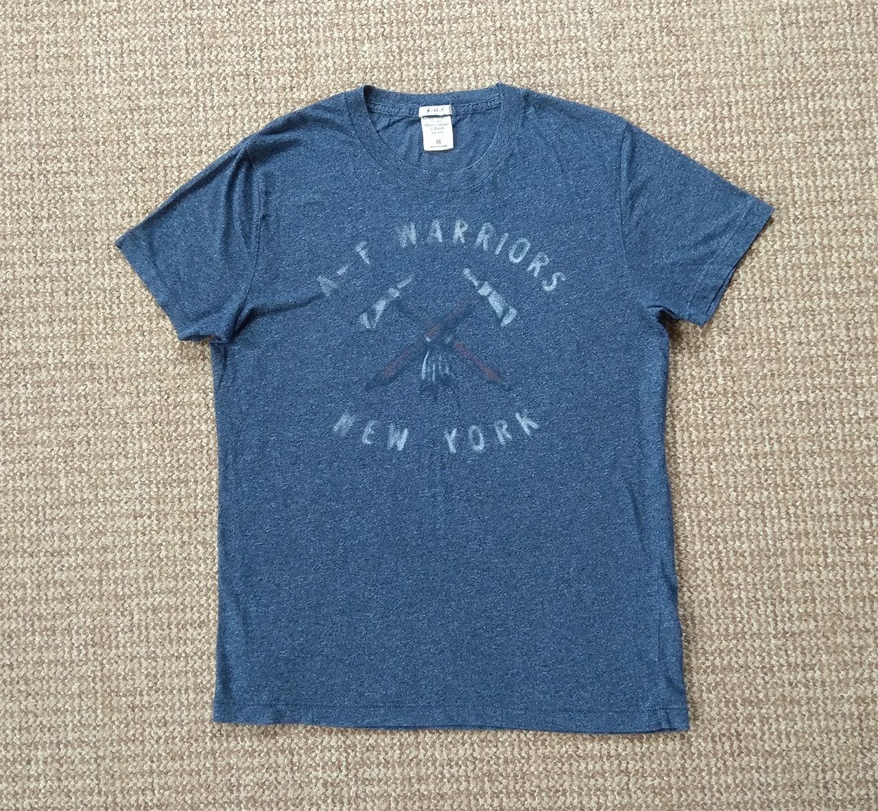 

Abercrombie & Fitch футболка ОРИГИНАЛ (M) Сост.ИДЕАЛ