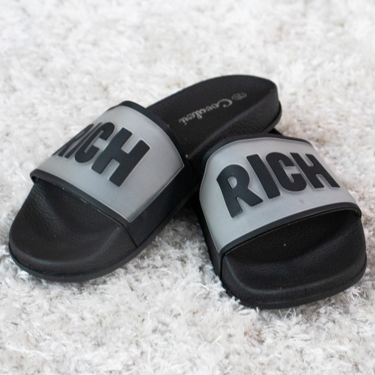 

Шлепанцы женские Fashion Roxy 2913 40 размер 25 см Черный