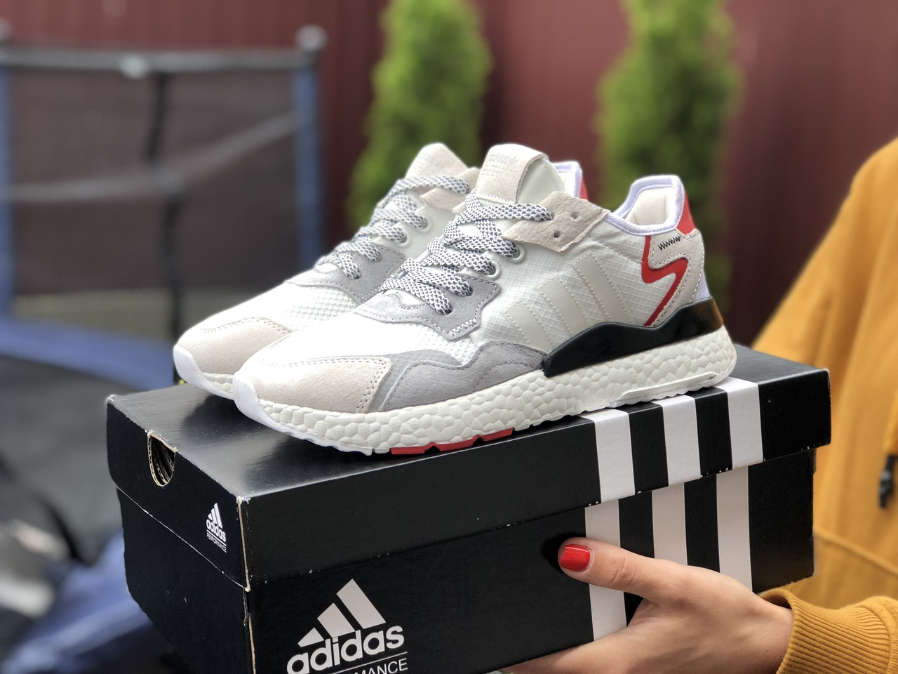 

Женские кроссовки Adidas Nite Jogger Boost 3M,белые, Белый