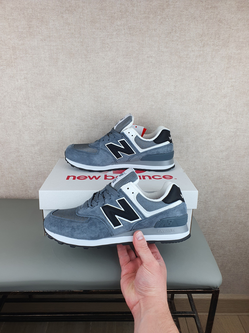 

Кроссовки New Balance 574 Grey White Black замша повседневные, Серый