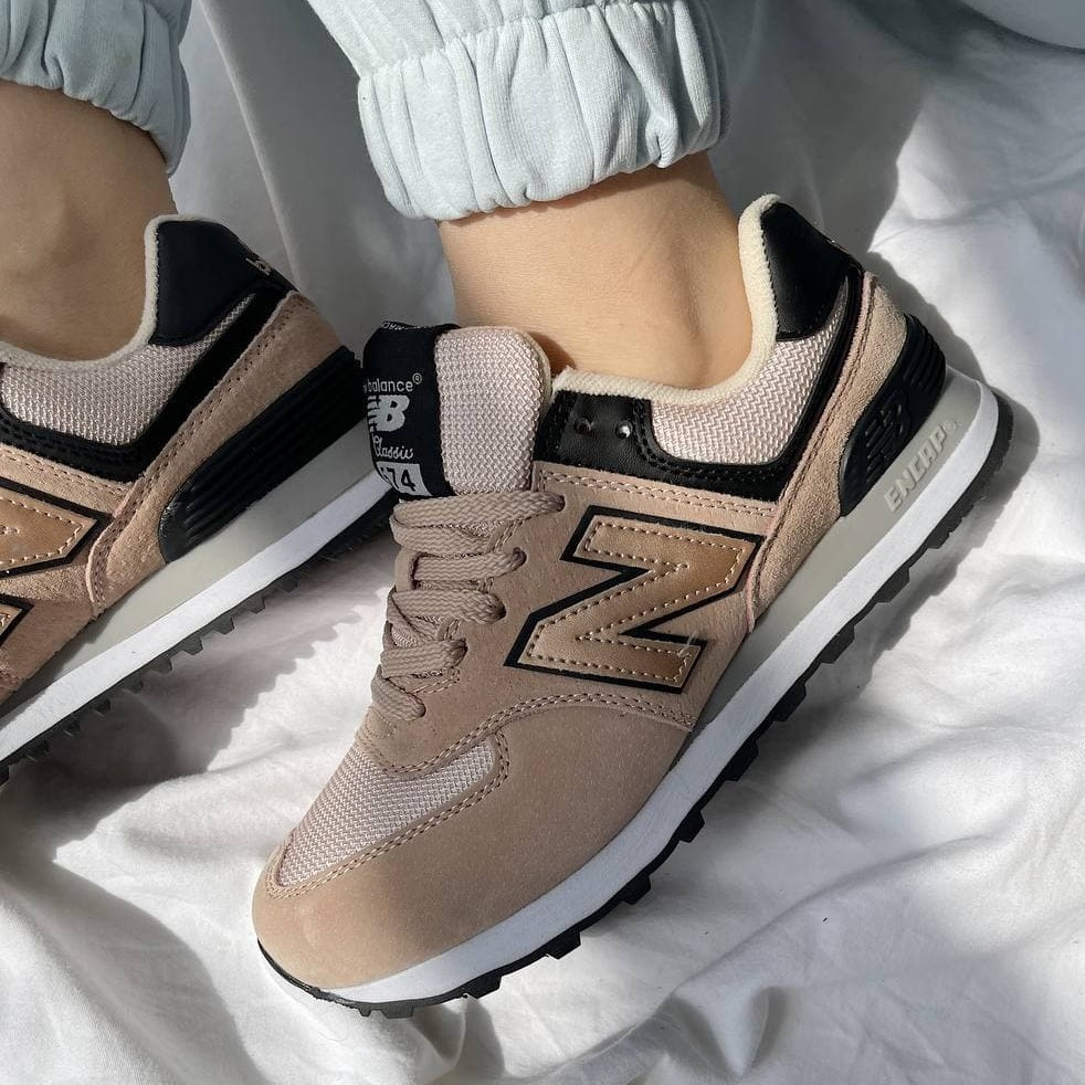 

New Balance 574 Brown/Beige Black | женские кроссовки; черные/коричневые/бежевые; весенние/осенние/летние, Коричневый