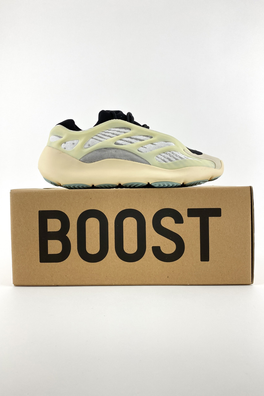 

Кроссовки Adidas Yeezy Boost 700 v3 Azael бежевые, весна, лето, унисекс 37, Бежевый