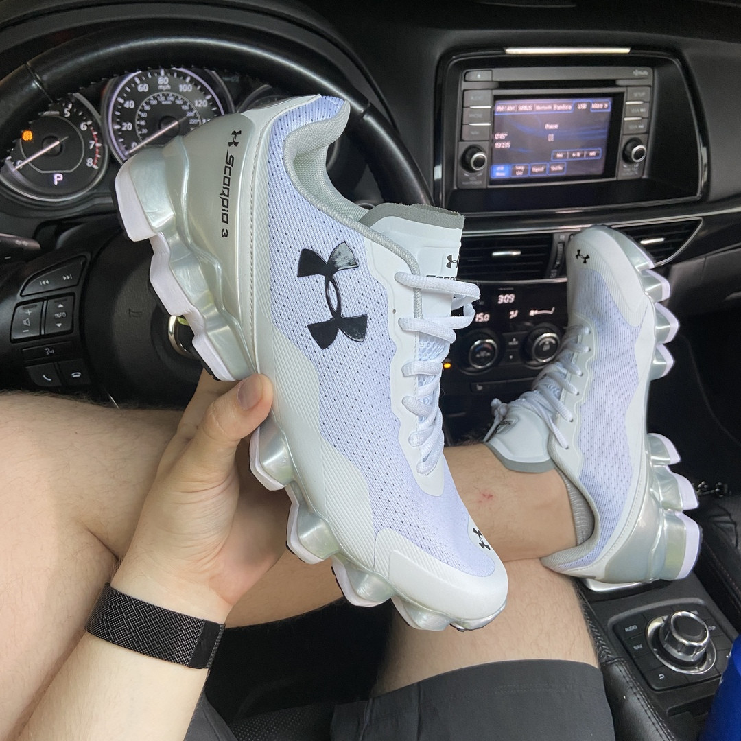 

Under Armour Scorpio White Milk (Белый)