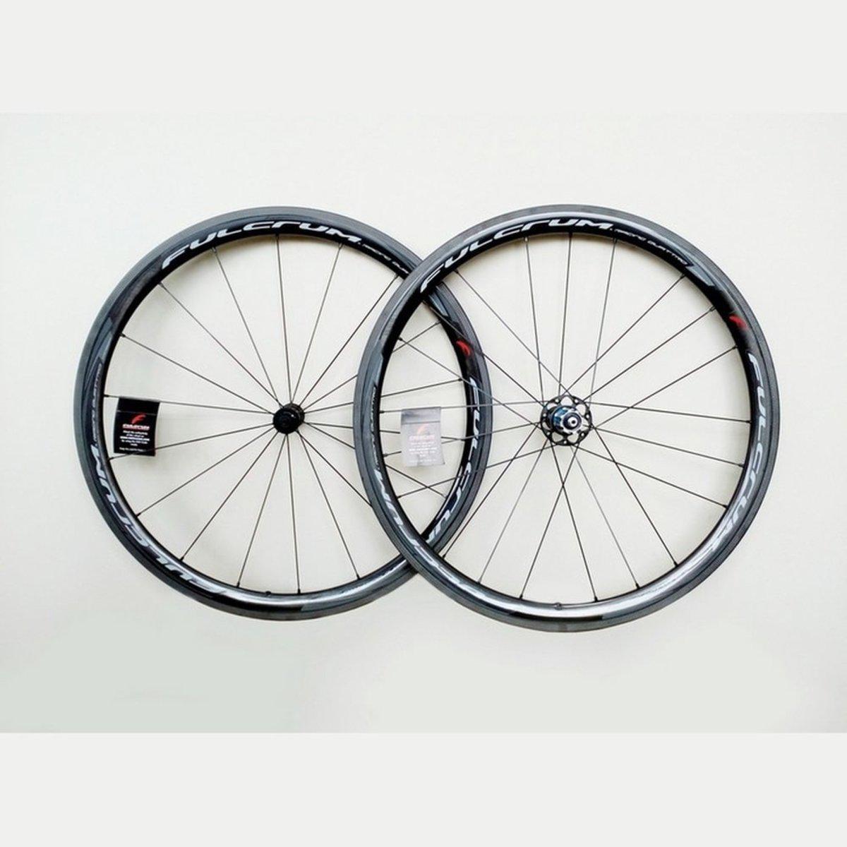 

Колеса FULCRUM Road Racing Quatro 17C Clincher Campy 11s F/R Carbon - R4-16CFRCС