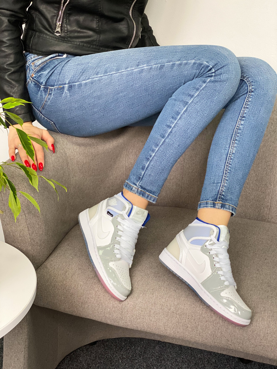 

Nike Air Jordan Retro High Zoom (белые), Белый