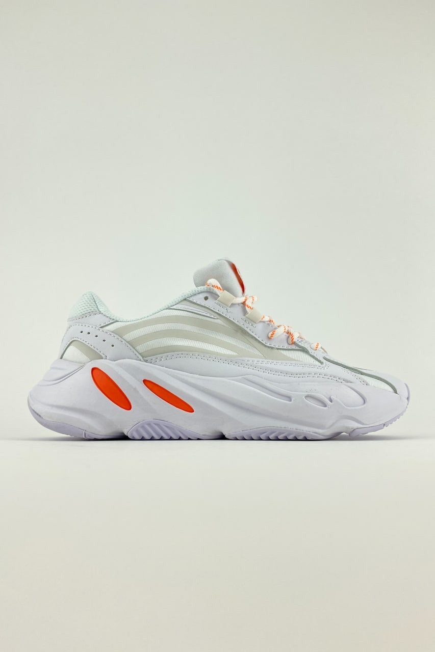 

Кроссовки Adidas Yeezy Boost 700 V2 White/Orange 43, Разноцвет