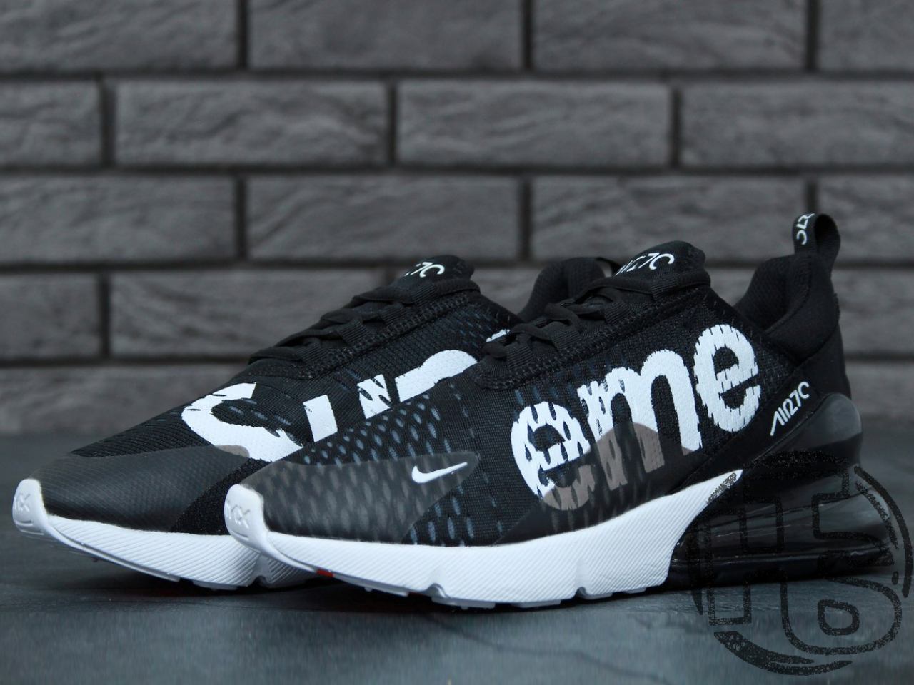 

Мужские кроссовки Nike Air Max 270 Flyknit x Supreme Black/White 43, Черно-белый