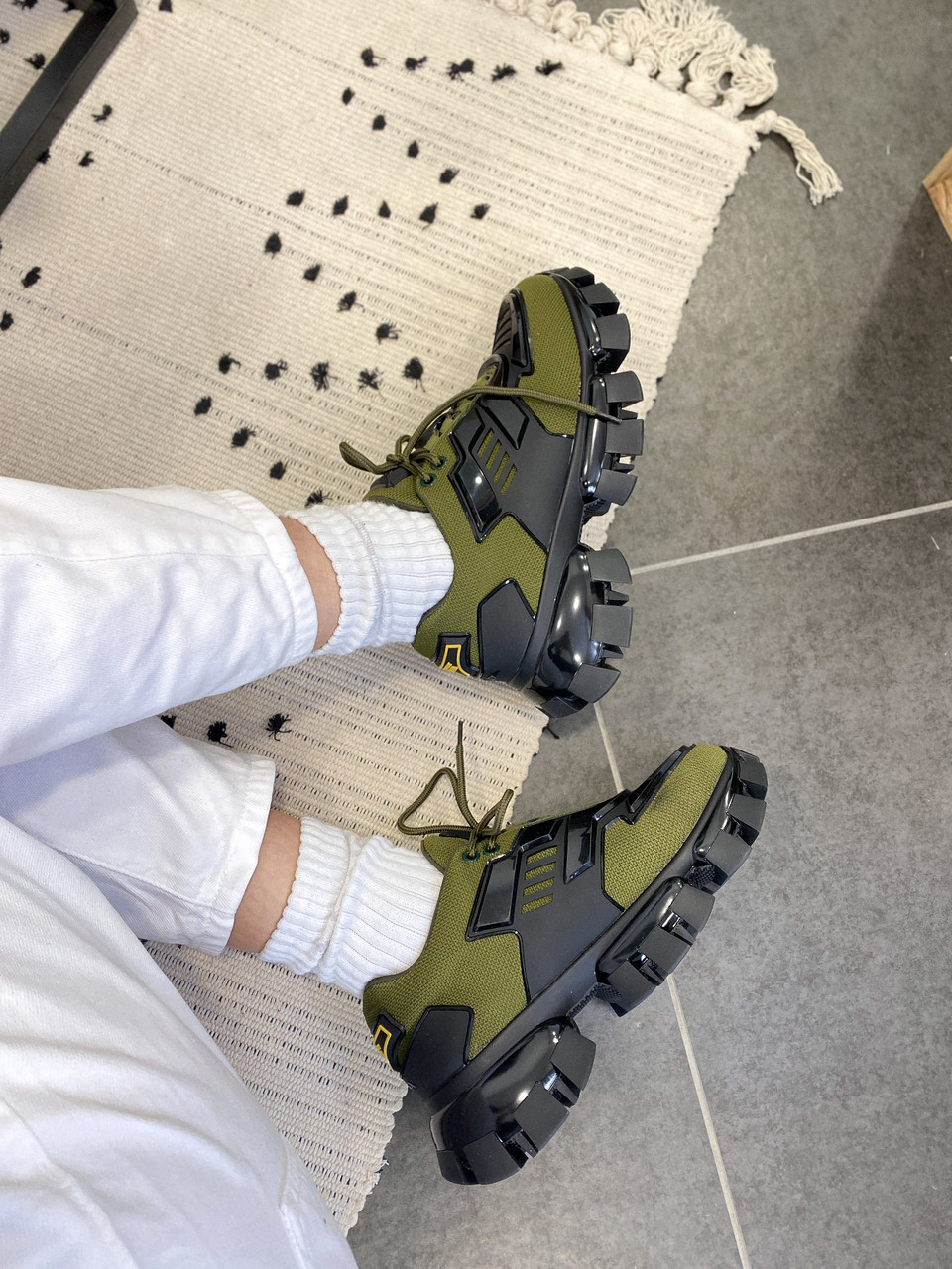 

Женские кроссовки Prada Cloudbust Thunder Green Black 2EG293_3KZU_F0P80 36, Зелёный