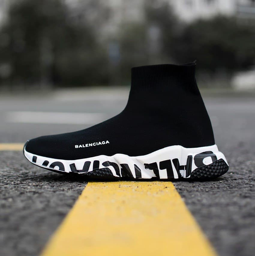 

Женские кроссовки Balenciaga Speed Trainer Graffiti White 37 (23.5см.)