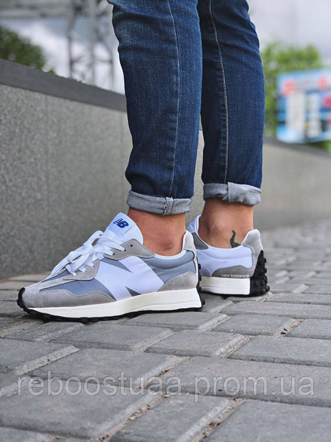 

New Balance 327