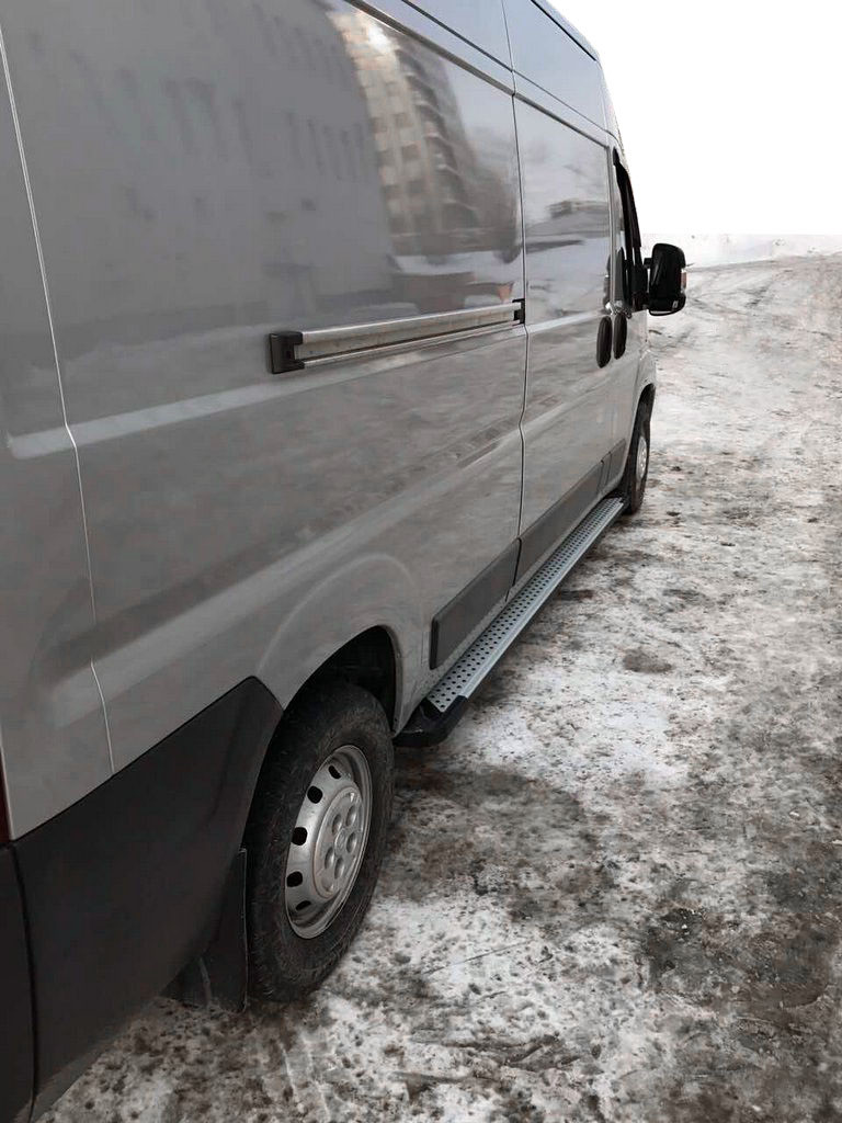 

Fiat Ducato Боковые пороги Allmond Grey (2 шт, алюм.) средняя база / Боковые пороги Фиат Дукато