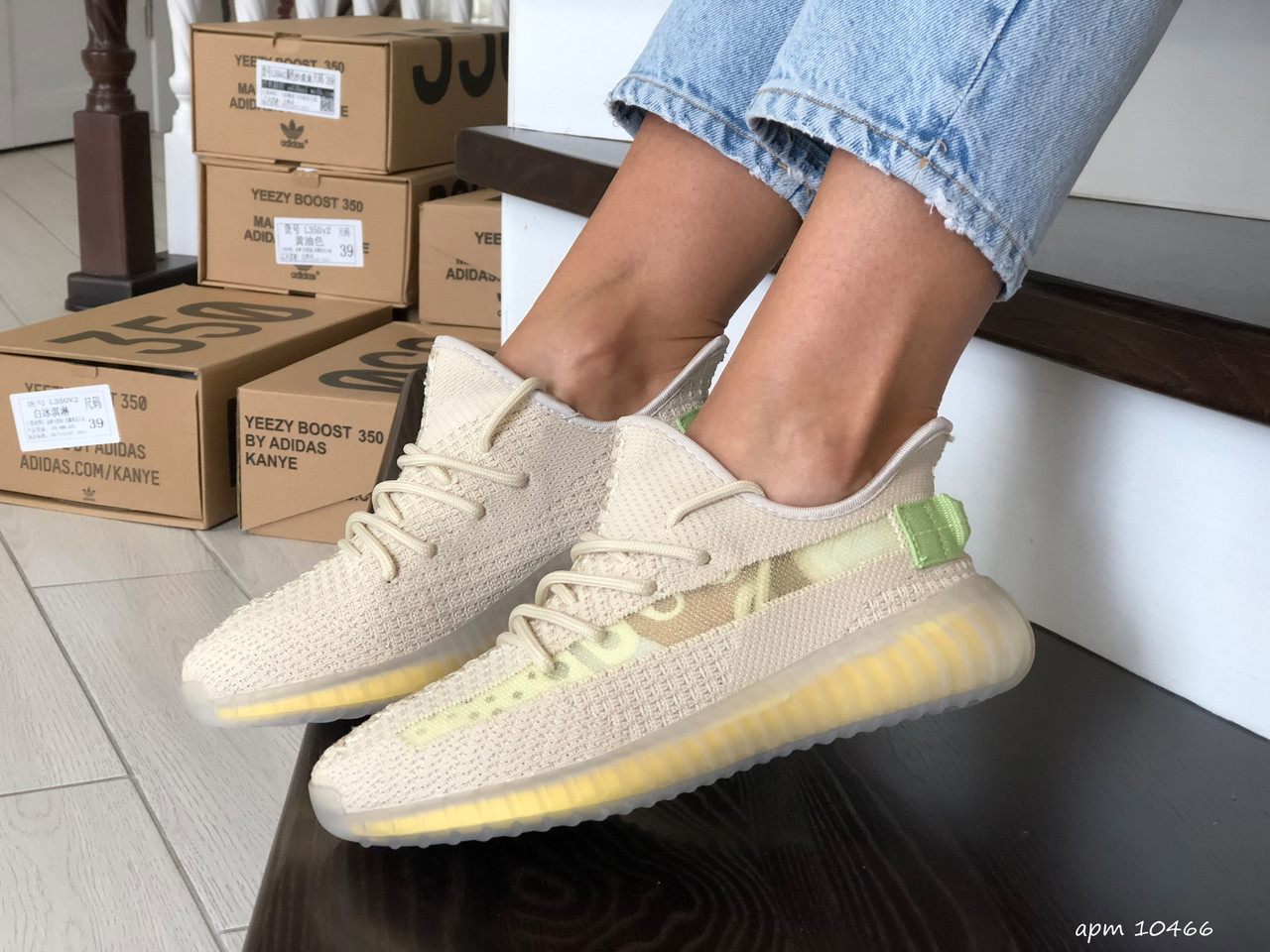 

Кроссовки женские Adidas Yeezy Boost 350 бежевые, Адидас Изи Буст 350, текстильные, код SD-10466, Бежевый