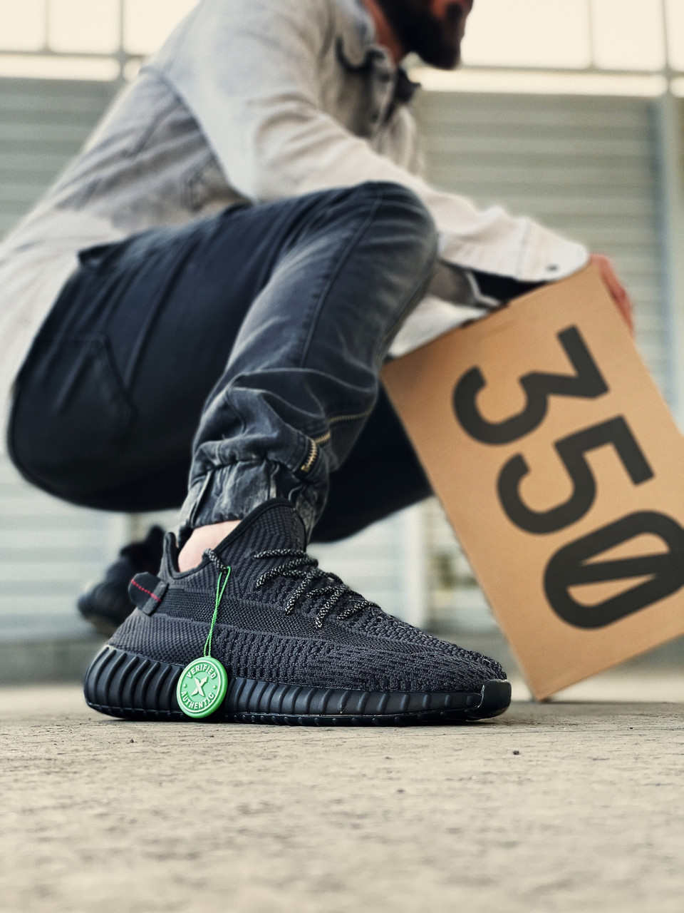 

Кроссовки мужские Adidas Yeezy Boost 350 черные, шнурки рефлектив, Адидас Изи Буст 350, код Z-3293 Да, 45, Черный