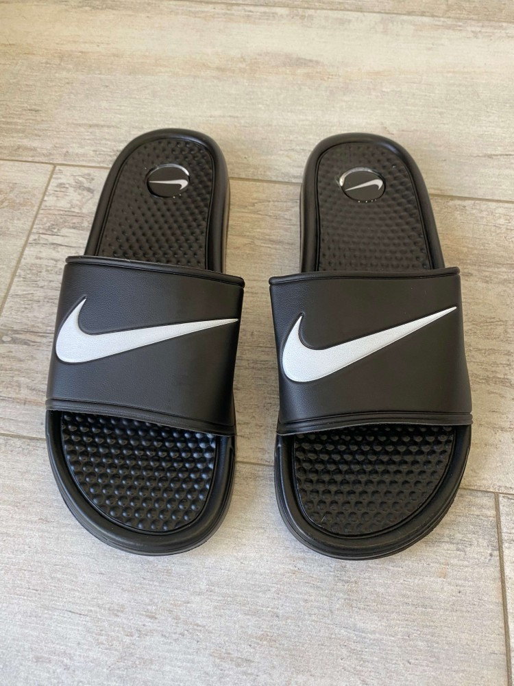 

Nike Slide Sandal Swoosh Logo Black 43