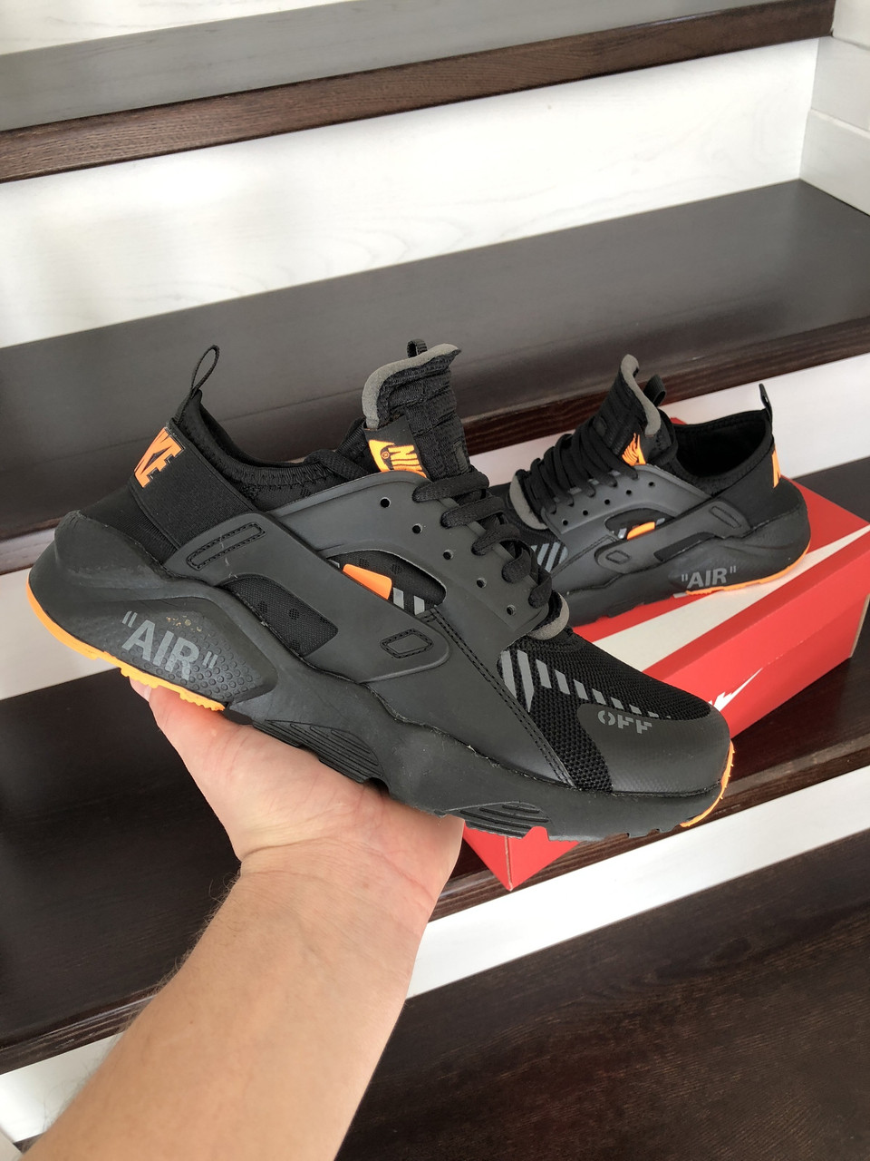 

Мужские кроссовки в стиле Nike Найк Air Huarache, черные с оранжевым. 43 (27,6 см), Черный